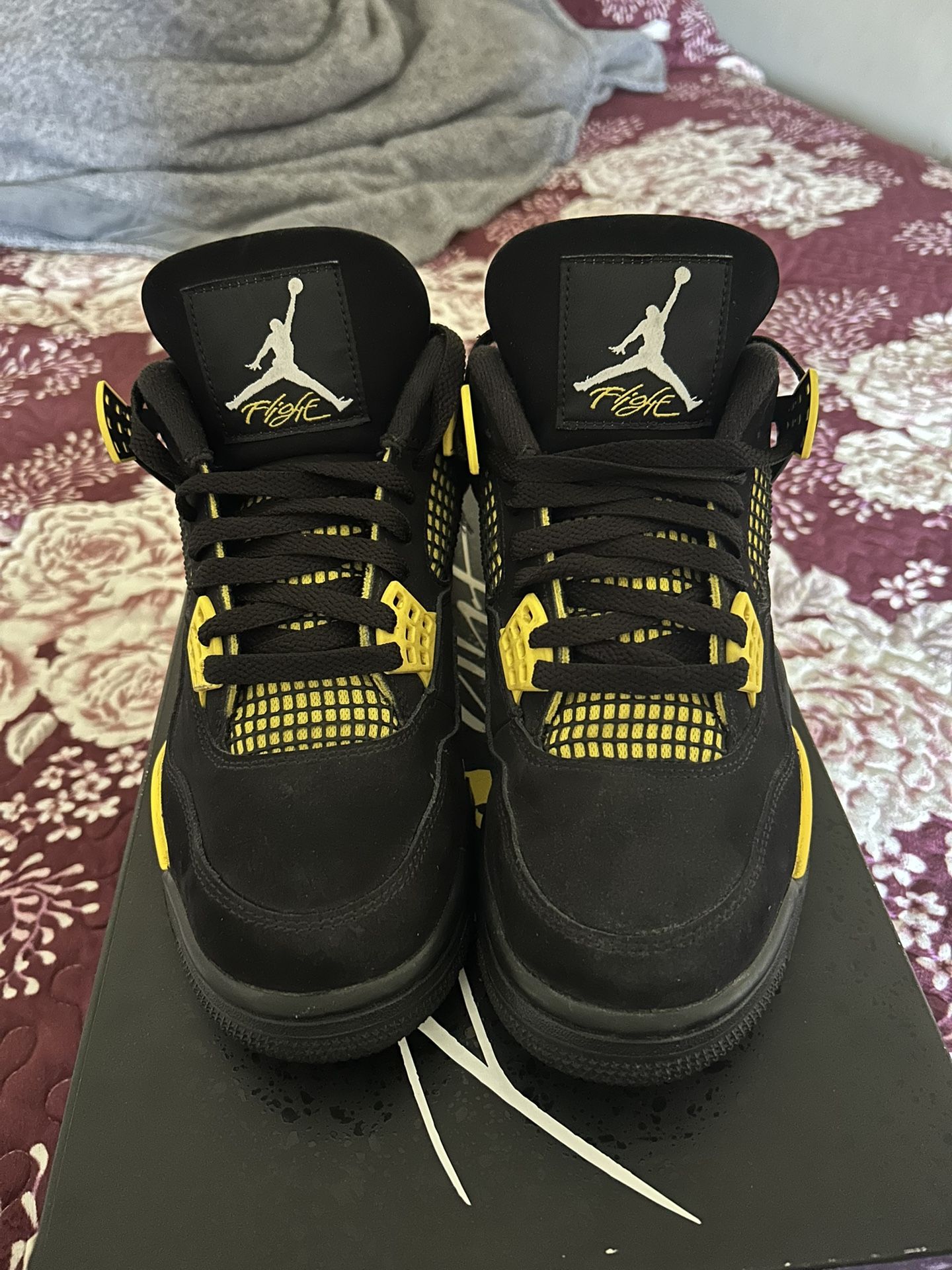 jordan 4 thunder