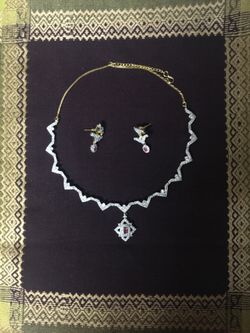 Necklace and earrings jewelry