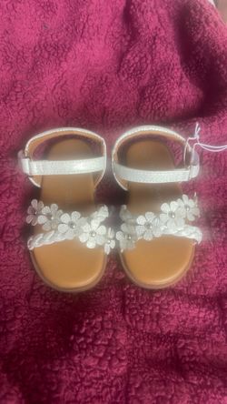 Girls sandals