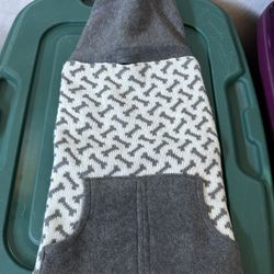 Dog Sweater Clothes Size Medium 