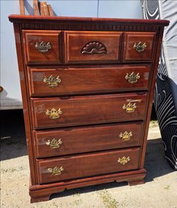Wooden drawer dresser