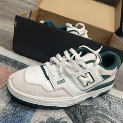 Size 7 New Balance 