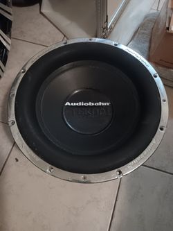 Audiobahn AWES15P ETERNAL SERIES  1300RMS 2600 WATTS $800