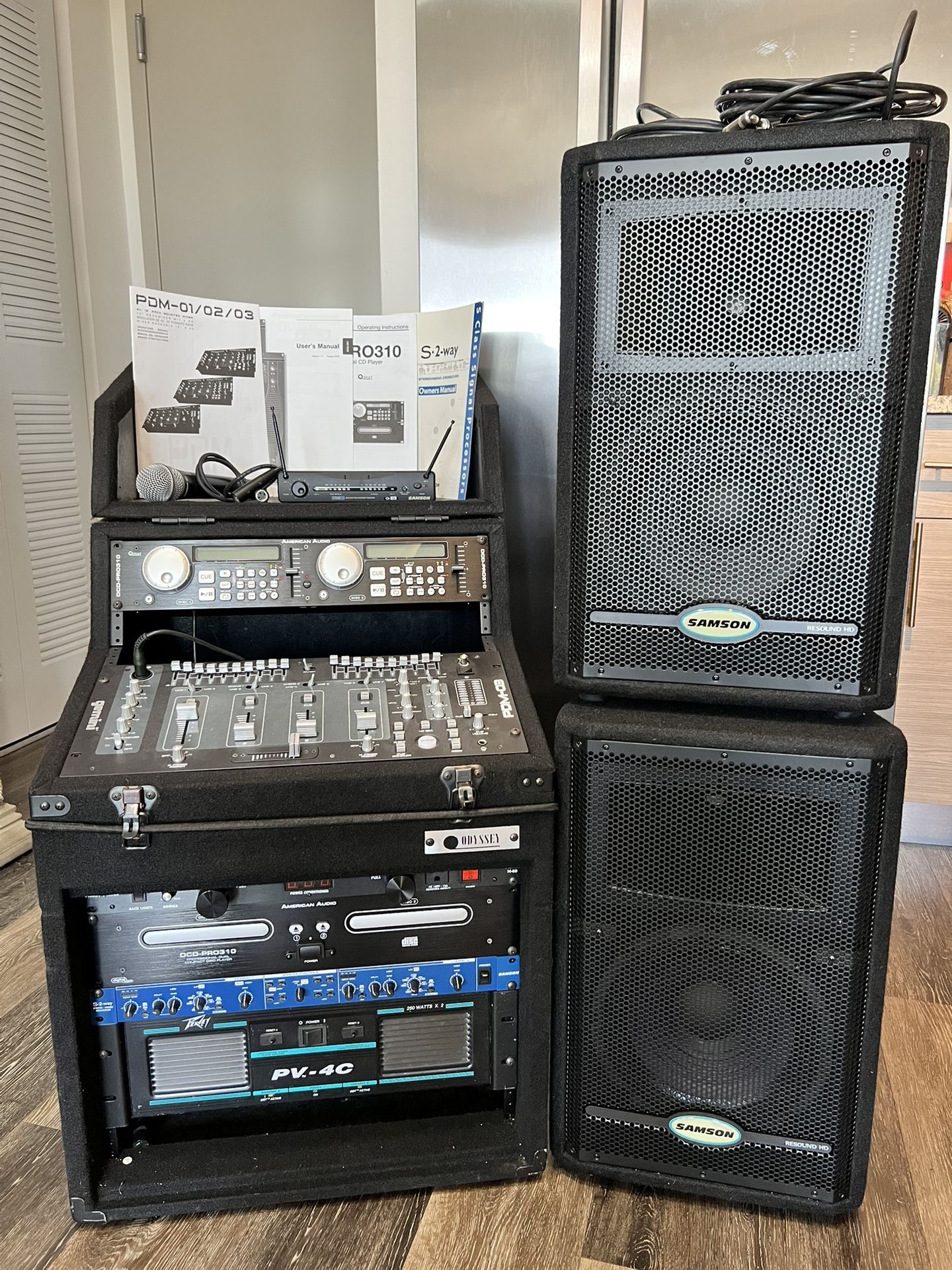 DJ Equipment W/cordless Mic