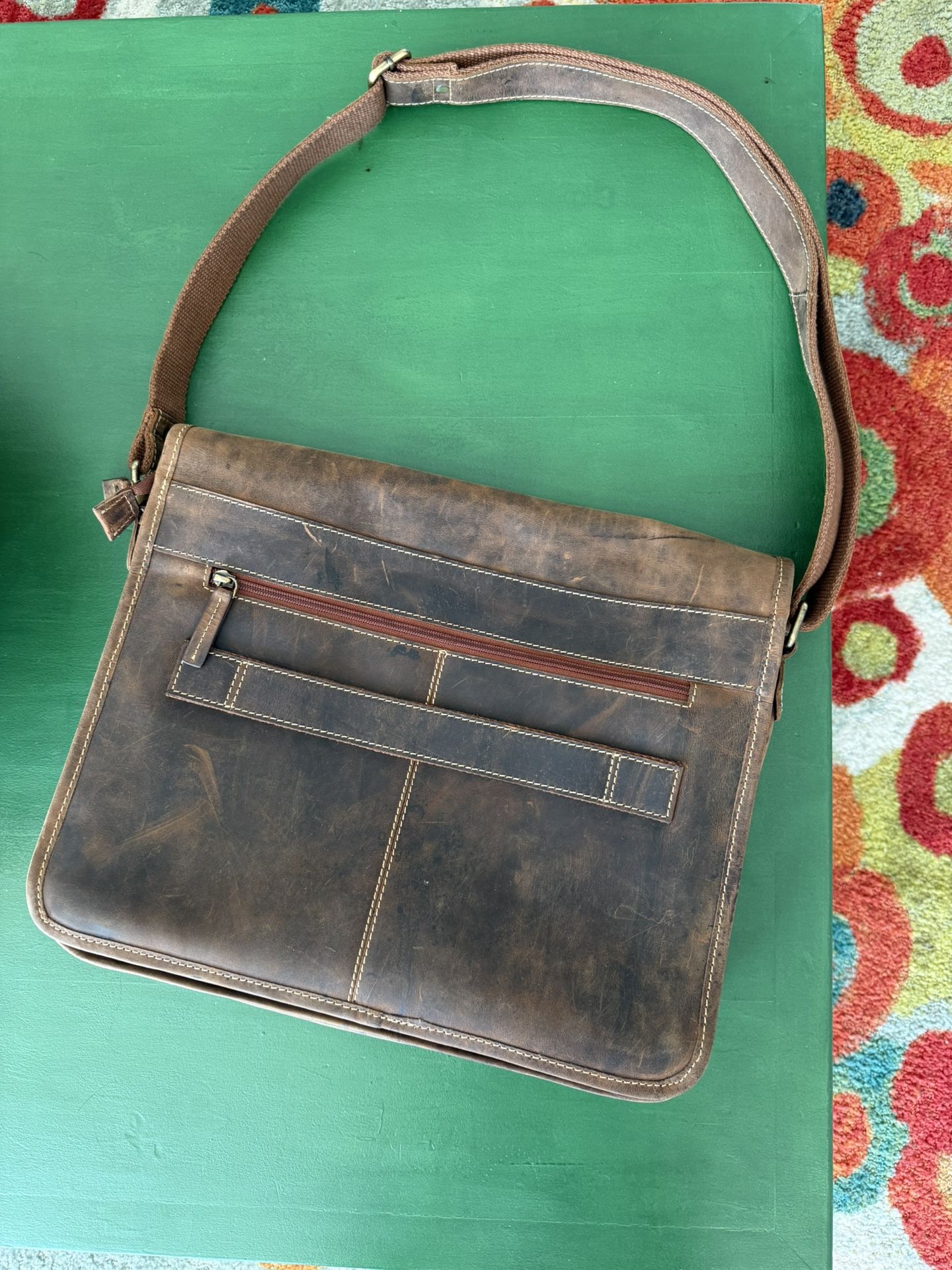 Vera Pelle Italian Leather Messenger Bag