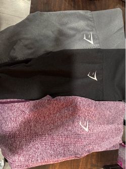 Gym shark leggings