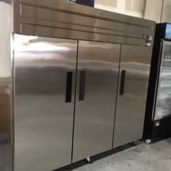 3 Door Stainless Steel Reach In Refrigerator 