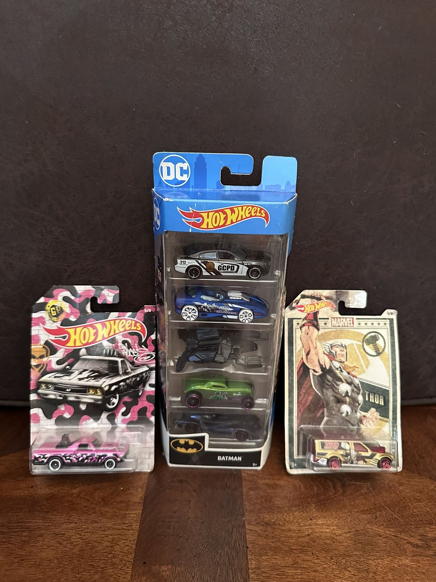 Hot Wheels And Matchbox Cars Collection Lot 7 Cars See Pictures For Details