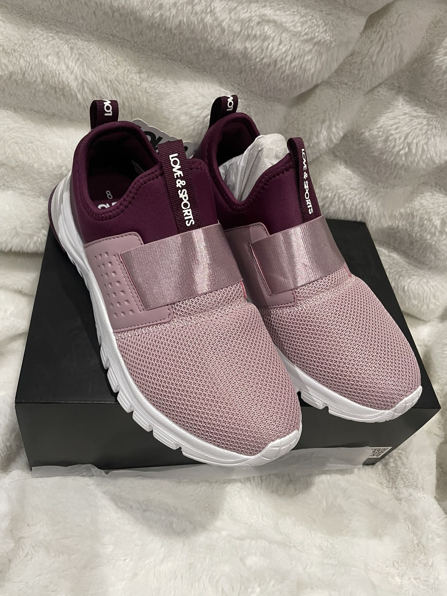 New Love And Sport Womens Shoes