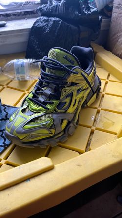 Balenciaga track2