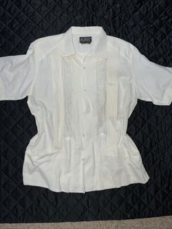 Men’s Guayabera 