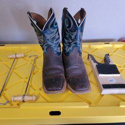 JUSTIN MEN'S BENT RAIL AUSTIN COPPER AND TEAL WIDE SQUARE TOE COWBOY BOOTS  + PULL UP'S  + BOOT HOLDER