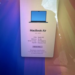 MacBook Air M2 2022