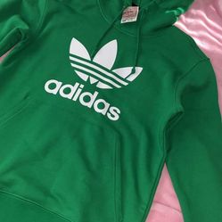 Adidas Hoodie size :Xs adults 🎀