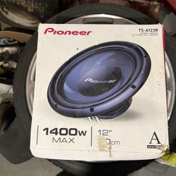 Kenwood 12” Amplifier 