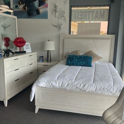 Juego dormitorio Con Colchón 