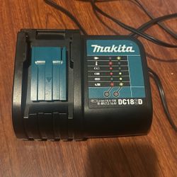 Makita 18v Charger DC18SD
