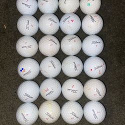 2 Dozen Titleist Prov1x Golf Balls.