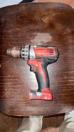 MILWAUKEE DRILL DRIVER