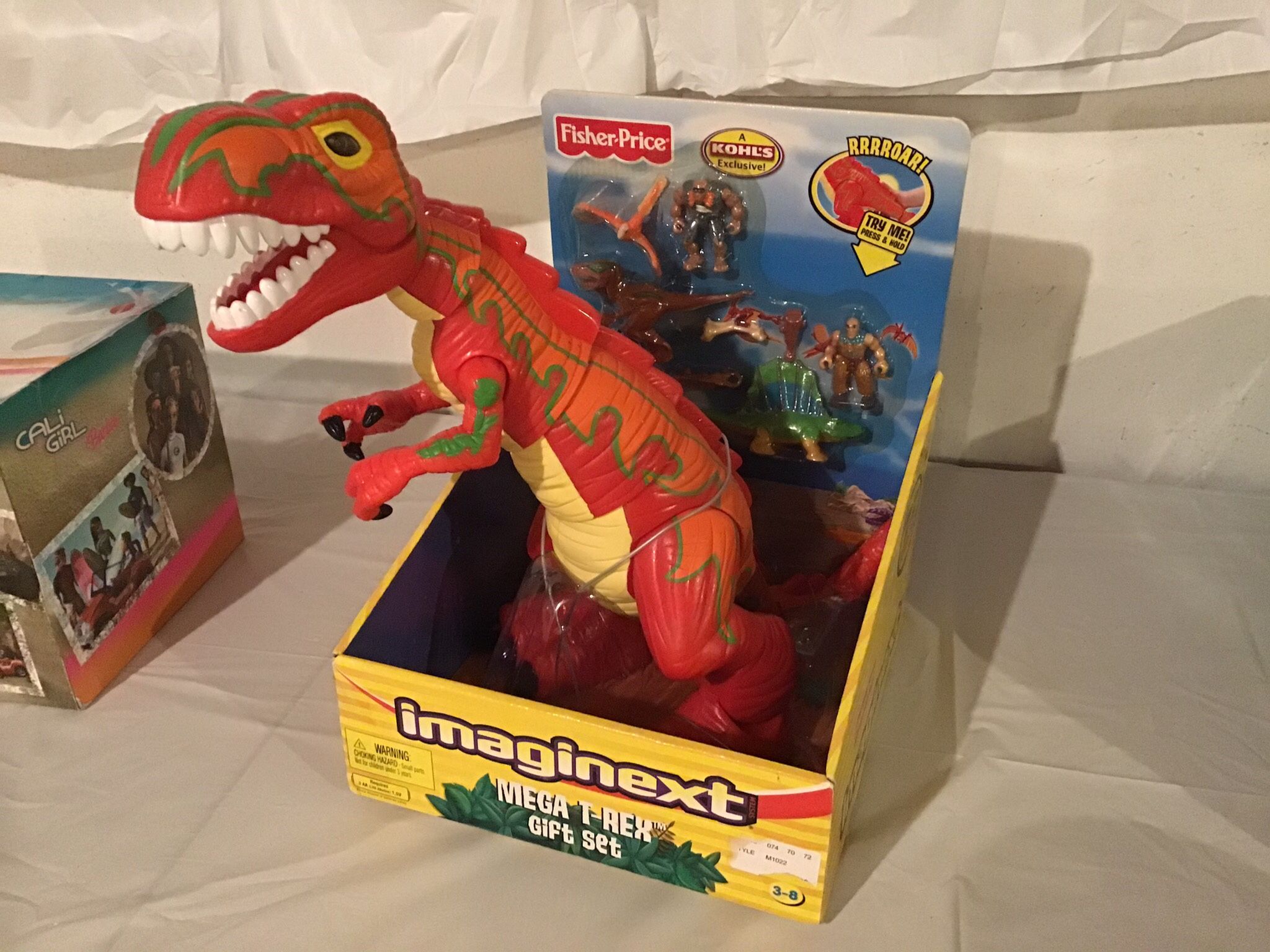 Imagine the Maga T-Rex Gift Set