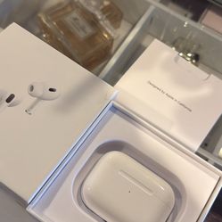 Brand New AirPods 2 Nd Gen 