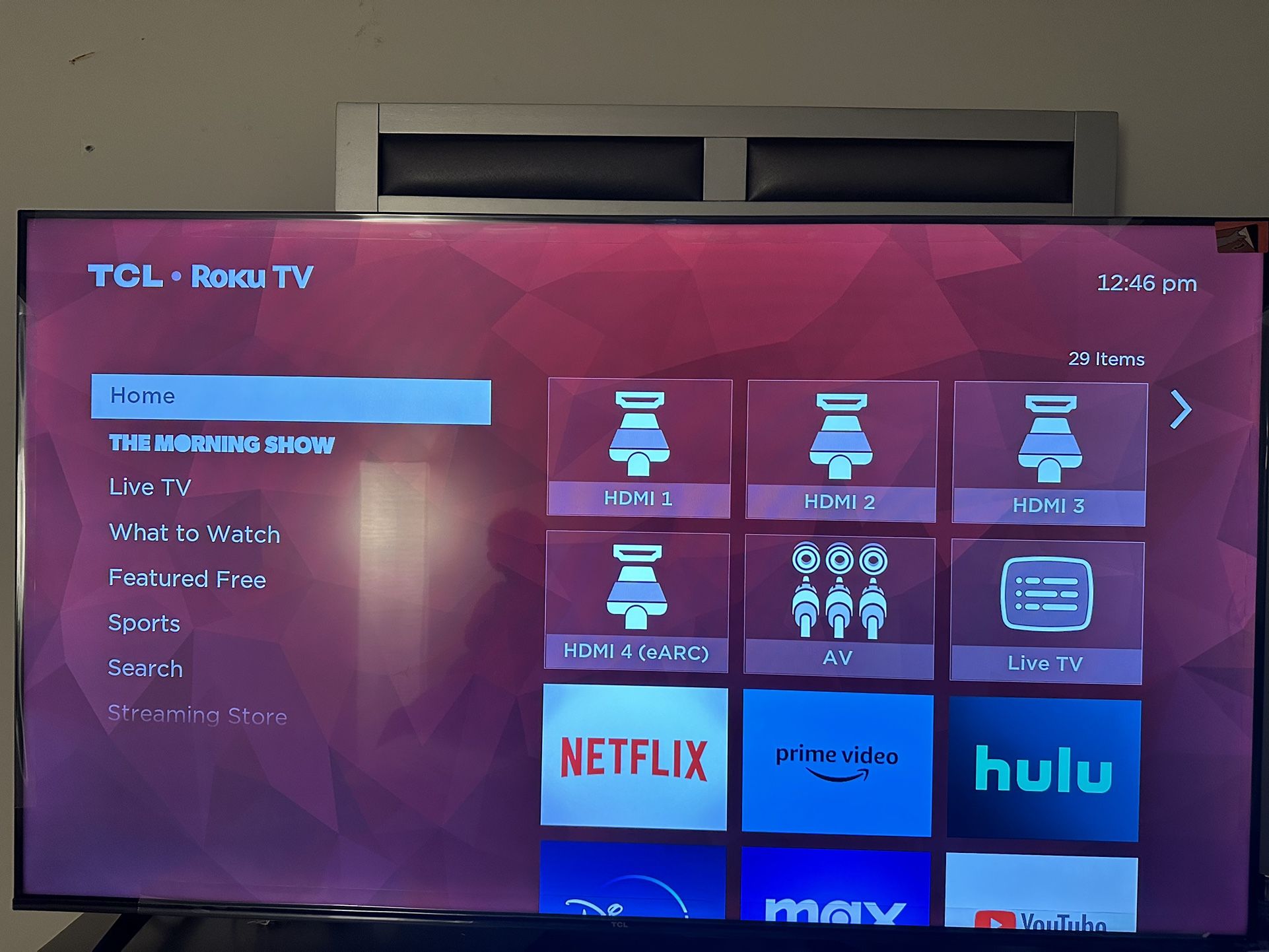 55 Inch ROKU tv 