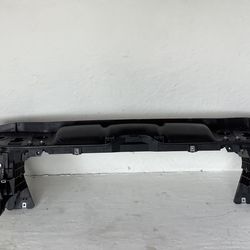 2020 2026 Mercedes Benz GLS450 radiator support (14)