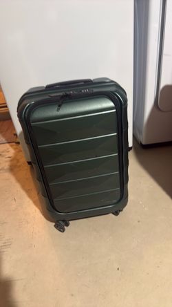 Carry on luggage