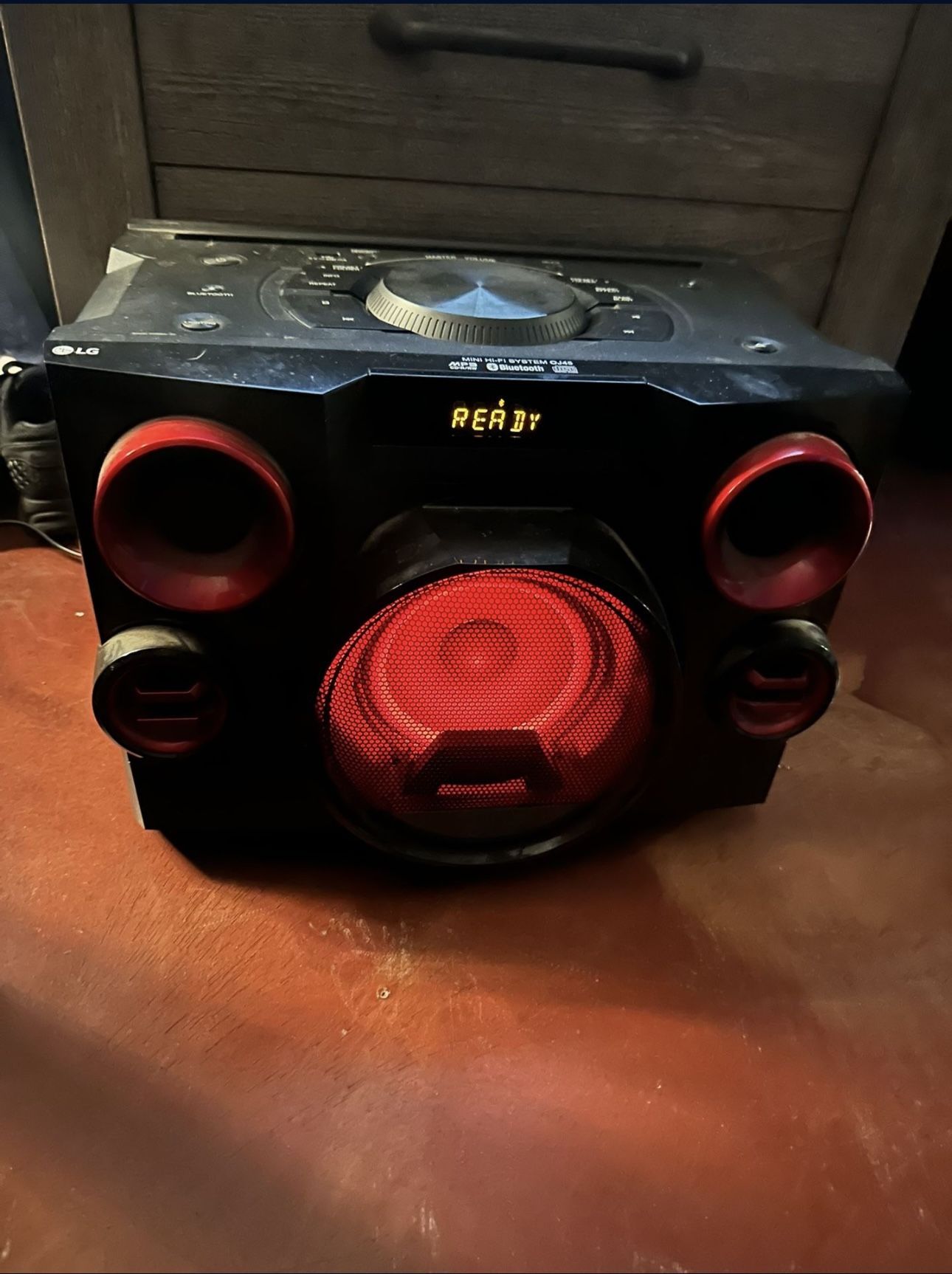 MINI HI-FI SYSTEM