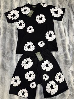 NEW DENIM TEARS SET (SHORTS+SHIRT) 2 Piece  DESIGNER SHIRT  . Size :  Medium Or Small 🔥🔥🔥🔥🔥