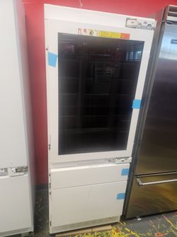 Monogram 30 Inch Panel Ready Wine And Beverage Cooler With Ice Maker Built In 