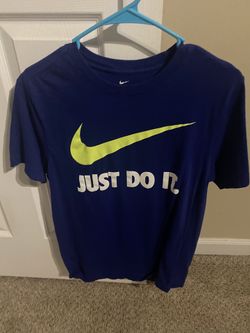 Nike T Shirt
