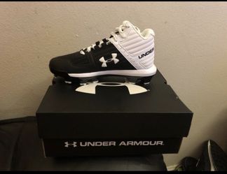 New 5.5y cleats