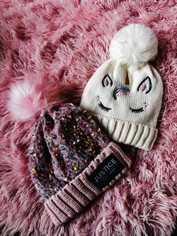 GIRL BEANIES
