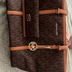 MK Purse And Wallet 
