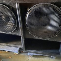 Individual Subwoofer With Enclosure