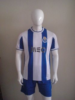 17 Adult Soccer Uniforms-Uniformes De Futbol