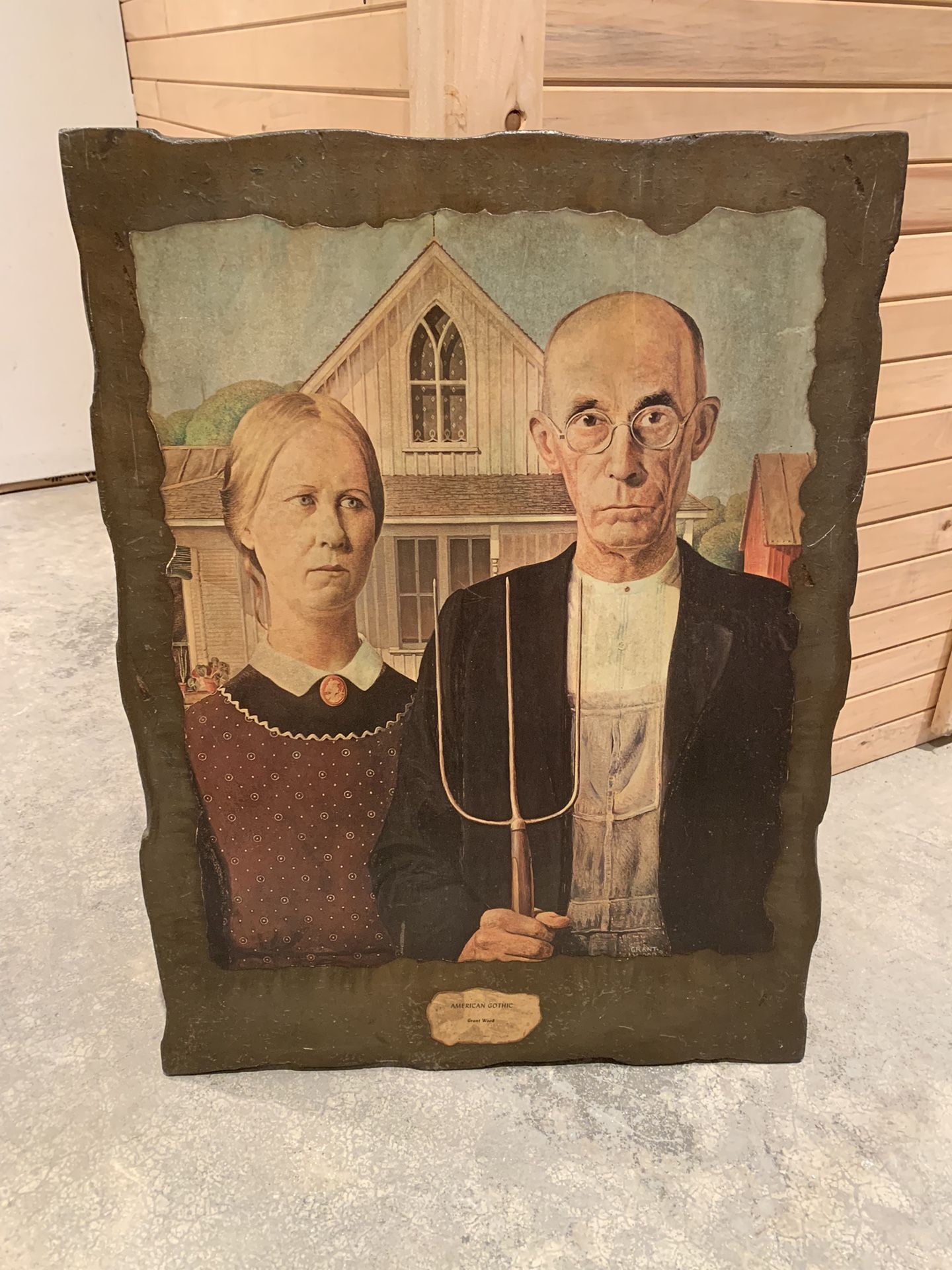 Vintage “American Gothic” Wood Wall Art – Rustic Farmhouse Decor