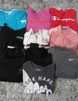 Woman Sweaters Size Medium 