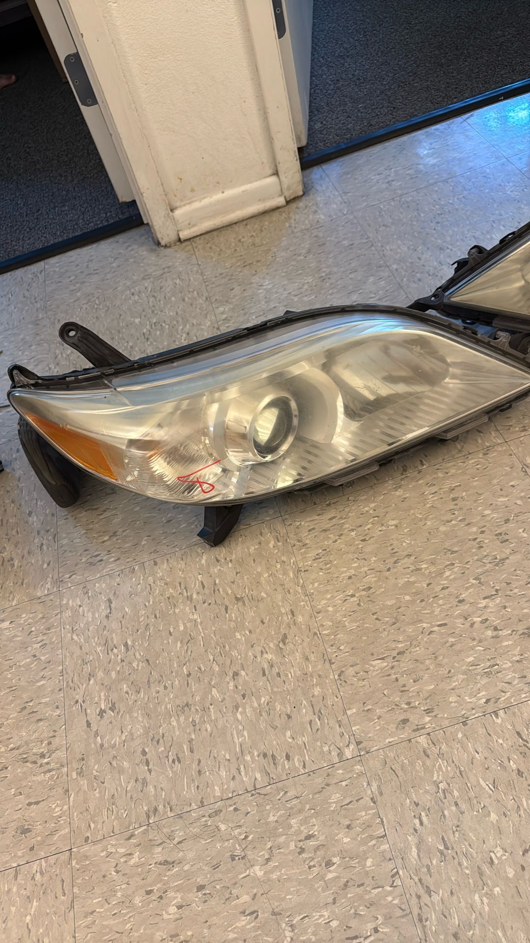 2012 Sienna Headlight