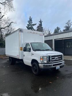 2013 Ford E-350 Cutaway