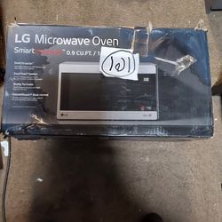 LG MICROWAVE OVEN 0.9 CU.FT, SMART INVERTER 1000WATT