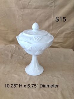 Vintage Milk Glass Pieces (Group 1)