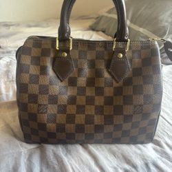 Louis Vuitton Speedy “25” Authentic