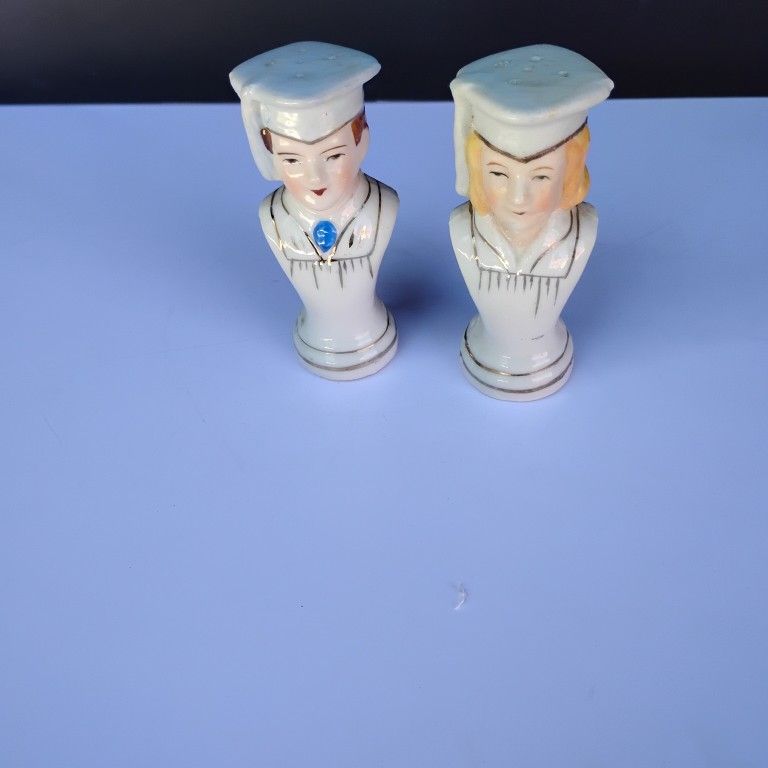 Graduation Salt and Pepper Shakers 