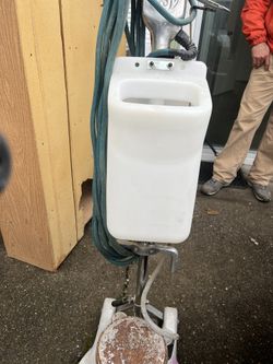 Hertz Carpet Cleaner