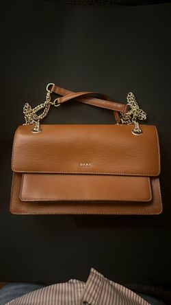 Bolso DKNY – Nuevo, Color Camel/Miel