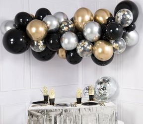 Organic baloon garland