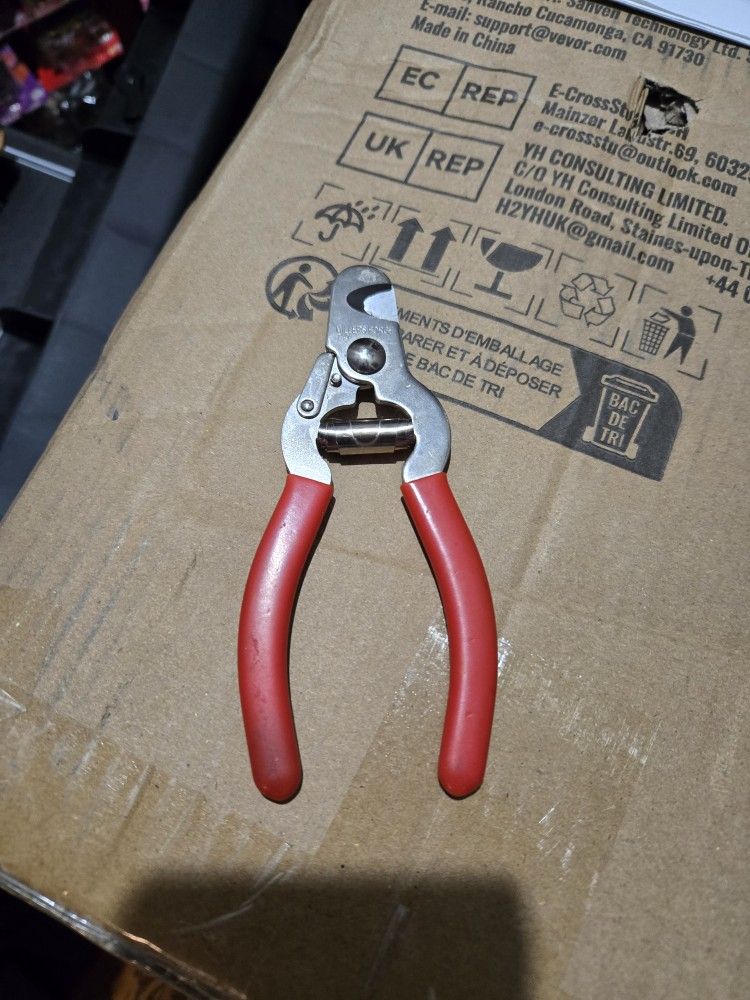 Brand New Dog Nail Clippers