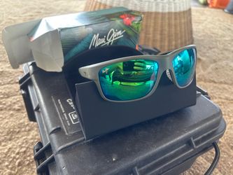 New Maui Jim’s sunglasses